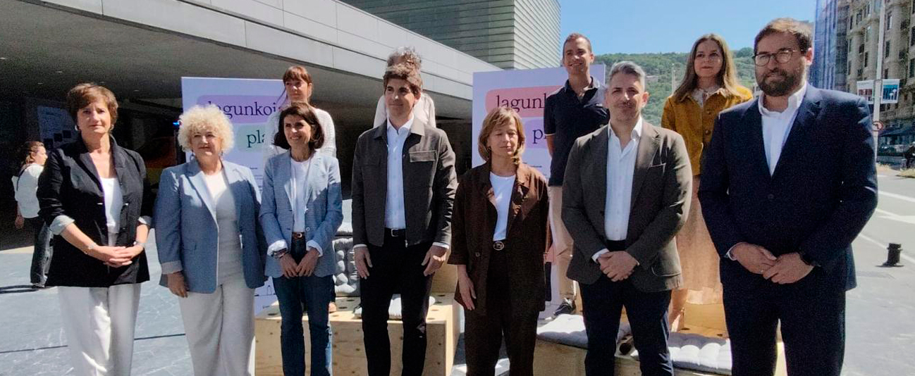 Asistentes a la presentación del Congreso.